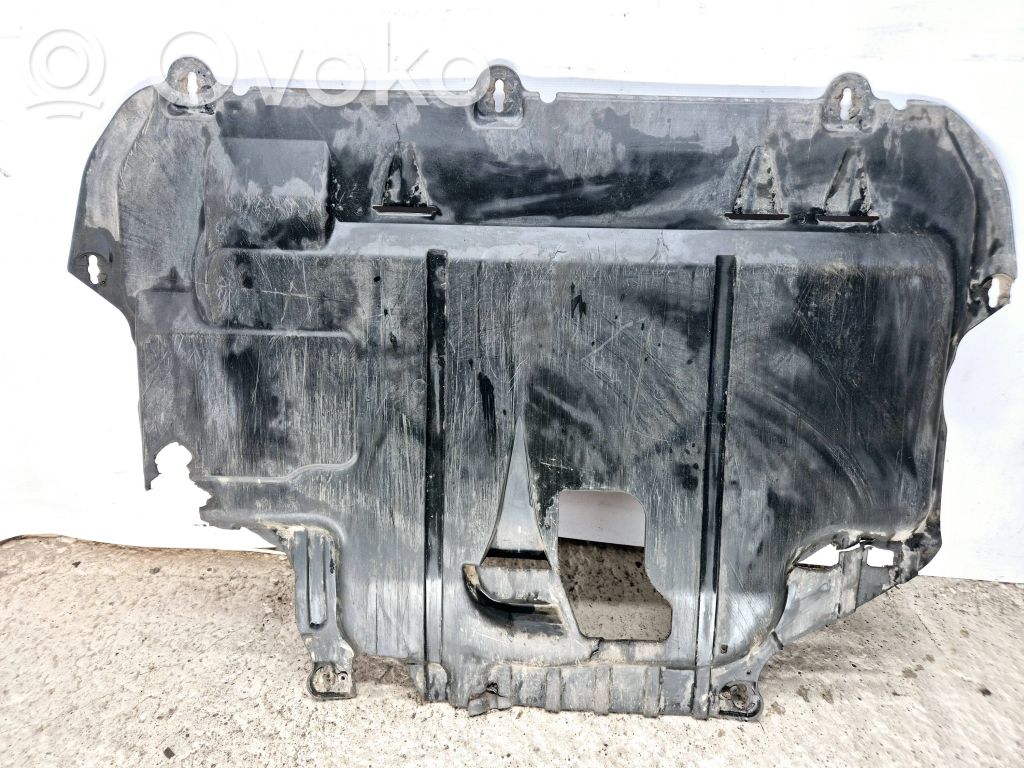 Volvo V50 Engine splash shield/under tray 
