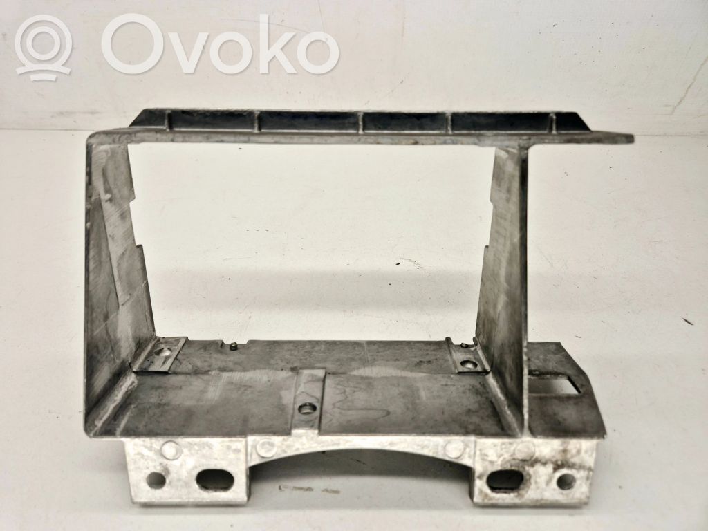 Volvo S60 Konsola środkowa / Radio / GPS 