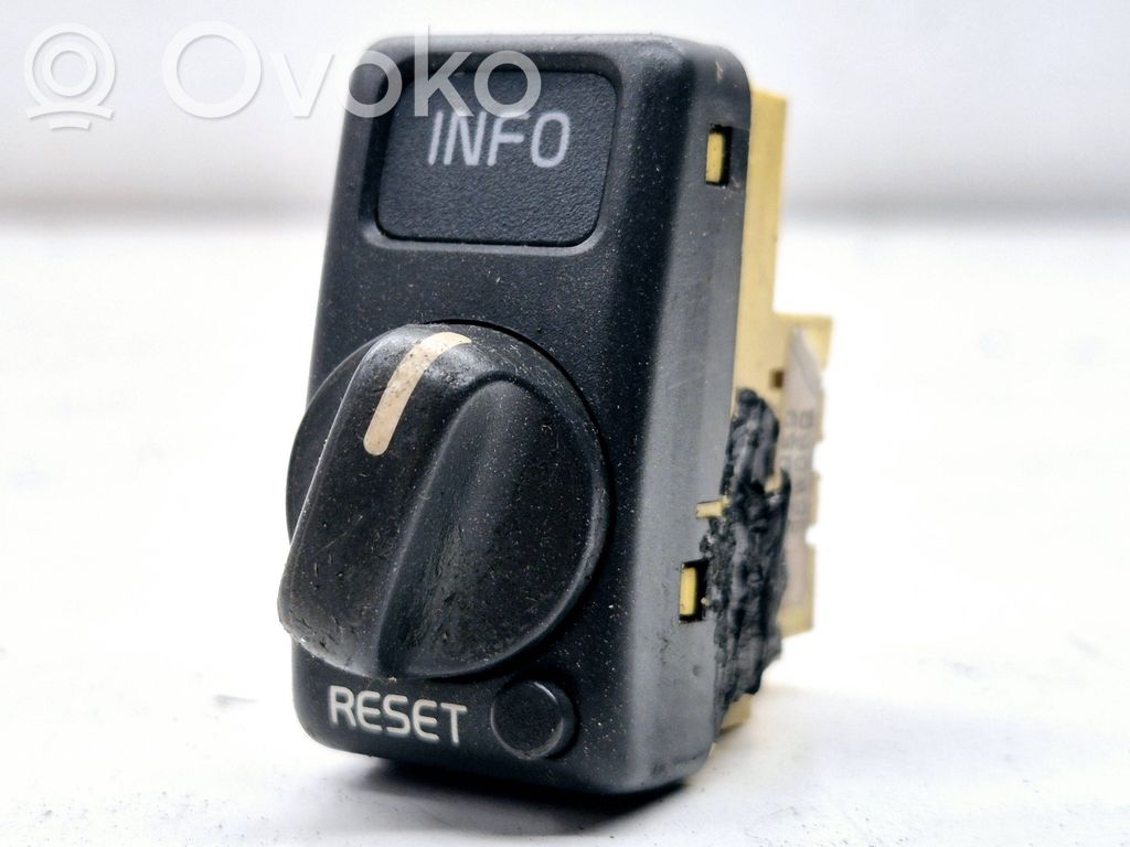 Volvo S70  V70  V70 XC On-board computer control switch 
