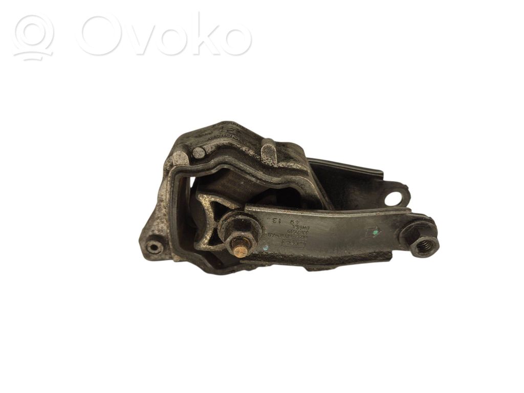 Volvo V60 Engine mount bracket 