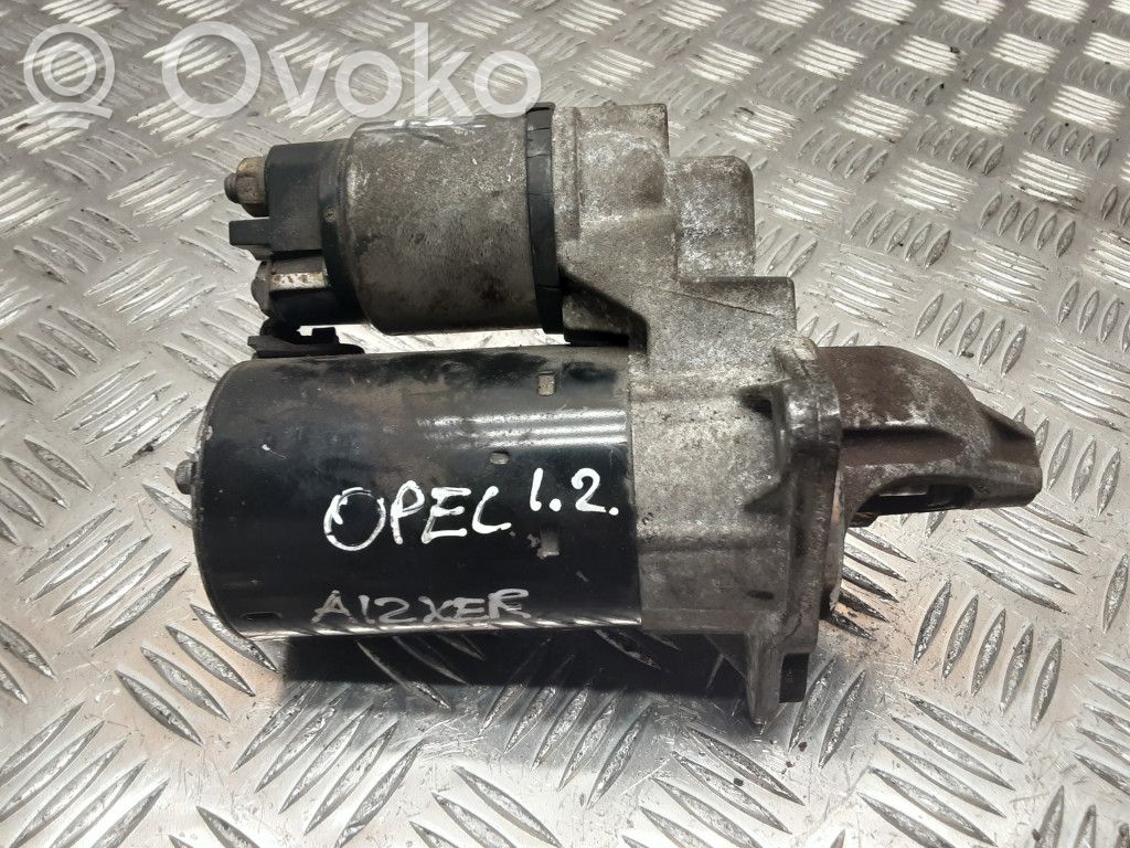 Opel Corsa D Стартер 