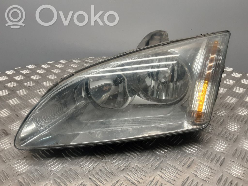 Ford Focus Scheinwerfer 