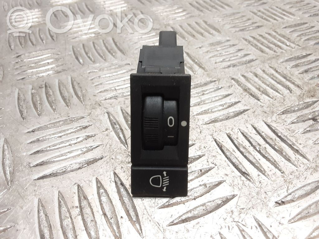 Peugeot 607 Headlight level height control switch 