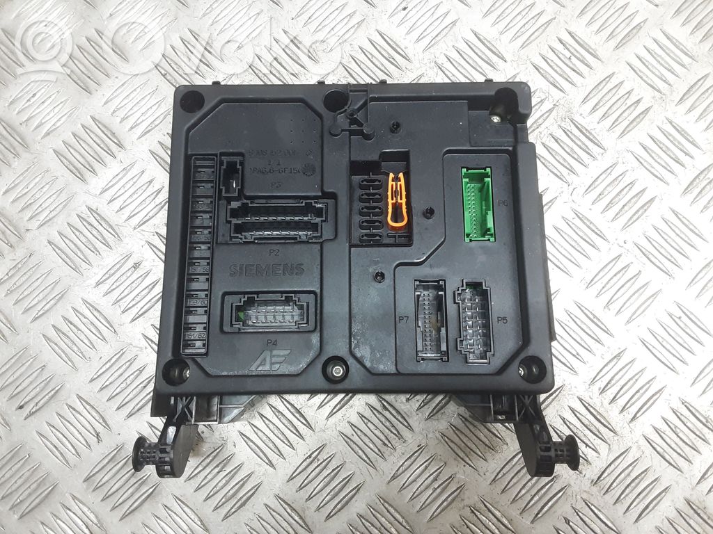 Volkswagen Sharan Drošinātāju bloks 