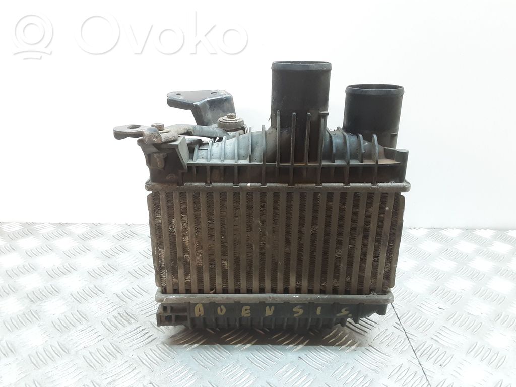 Toyota Avensis T250 Interkūlerio radiatorius 