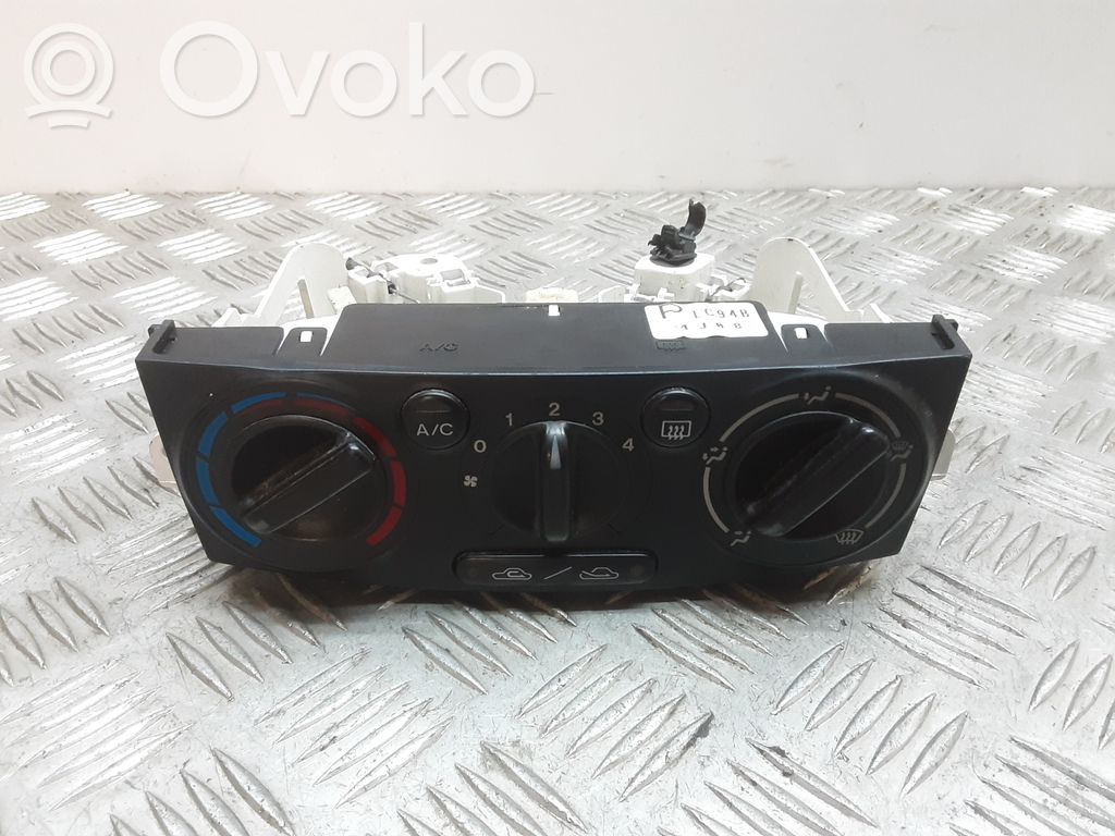 Mazda MPV Climate control unit 