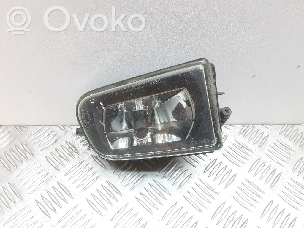 BMW 5 E39 Miglas lukturis priekšā 