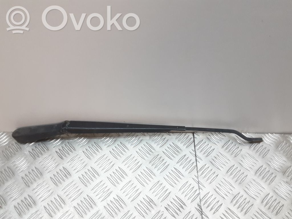 Ford Focus Front wiper blade arm 