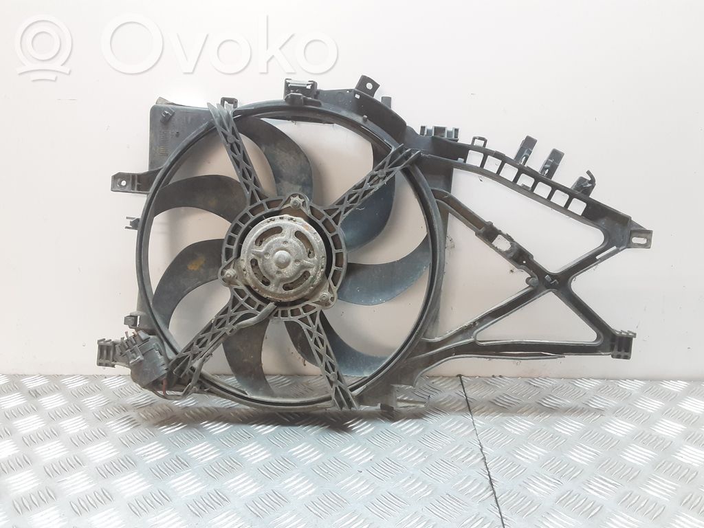 Opel Corsa C Elektryczny wentylator chłodnicy 
