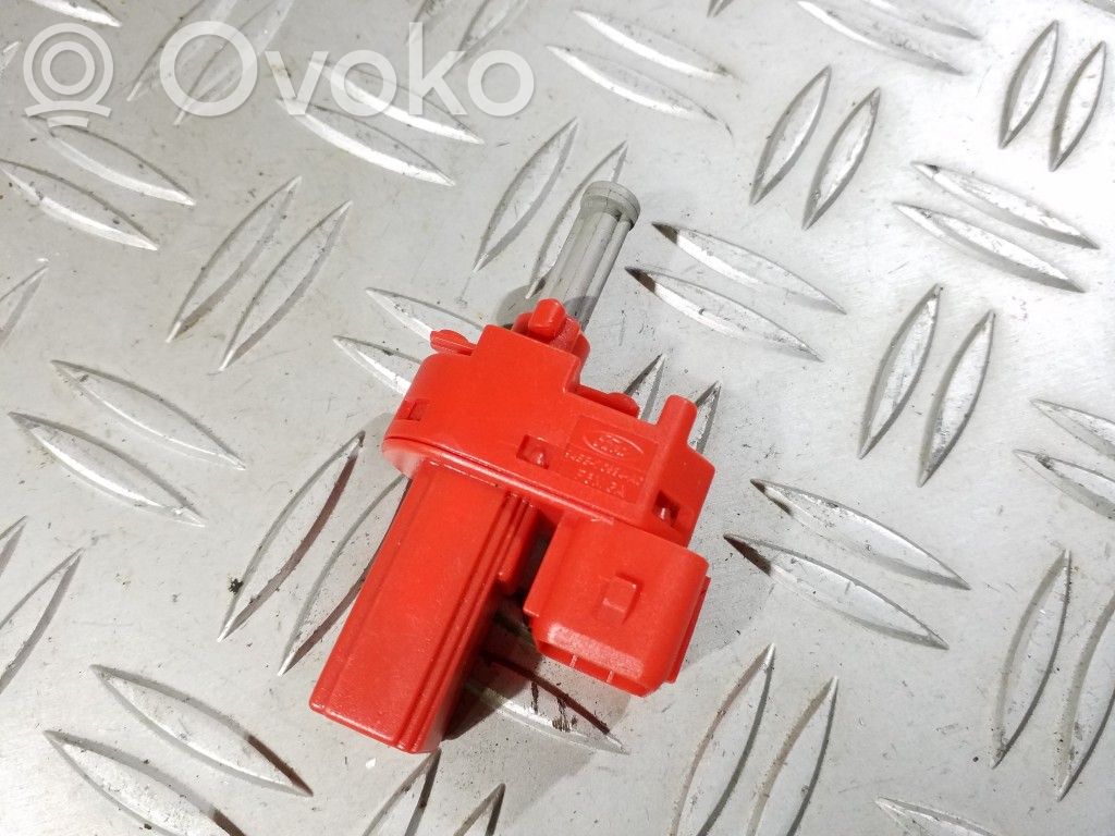 Ford Mondeo Mk III Brake pedal sensor switch 