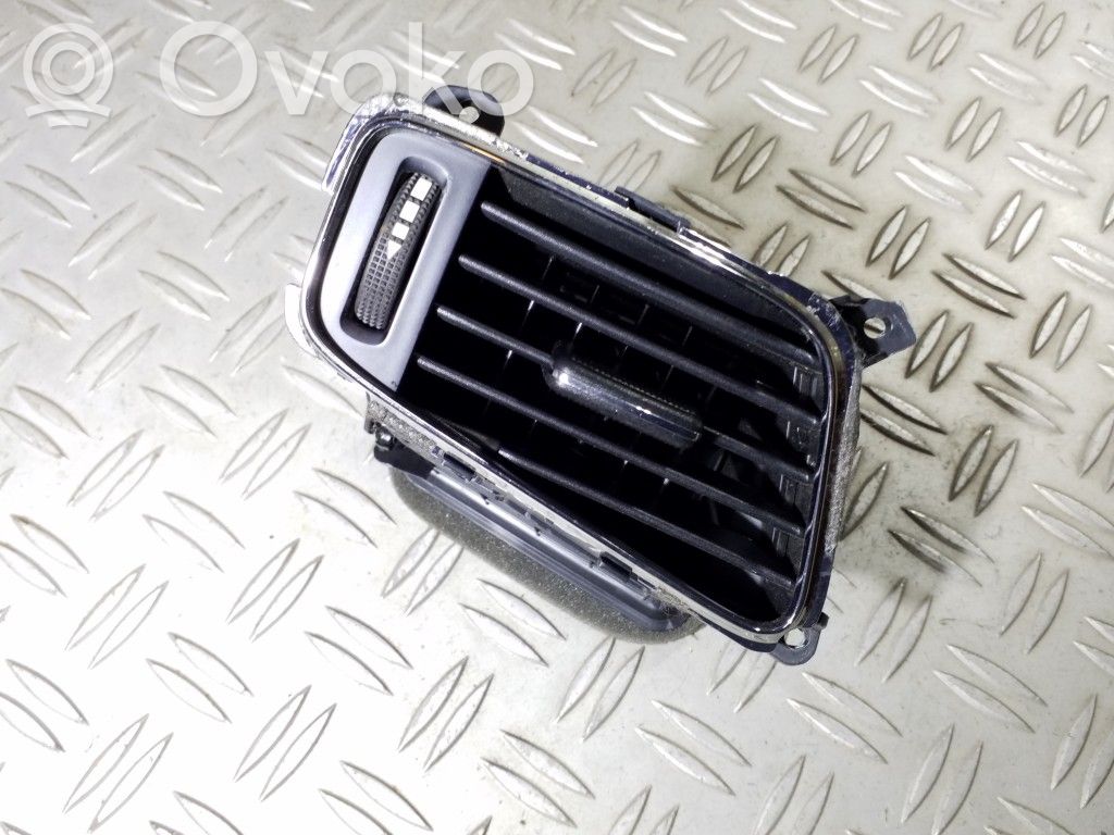 KIA Ceed Moldura protectora de la rejilla de ventilación lateral del panel 