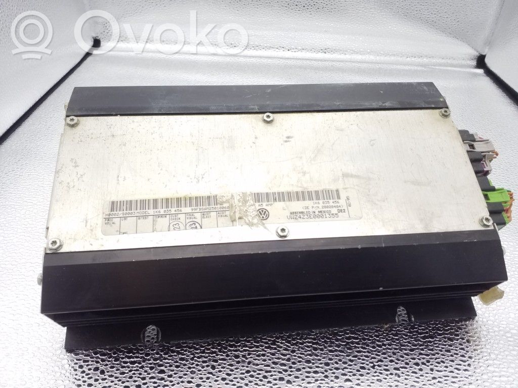Volkswagen Jetta V Wzmacniacz audio 