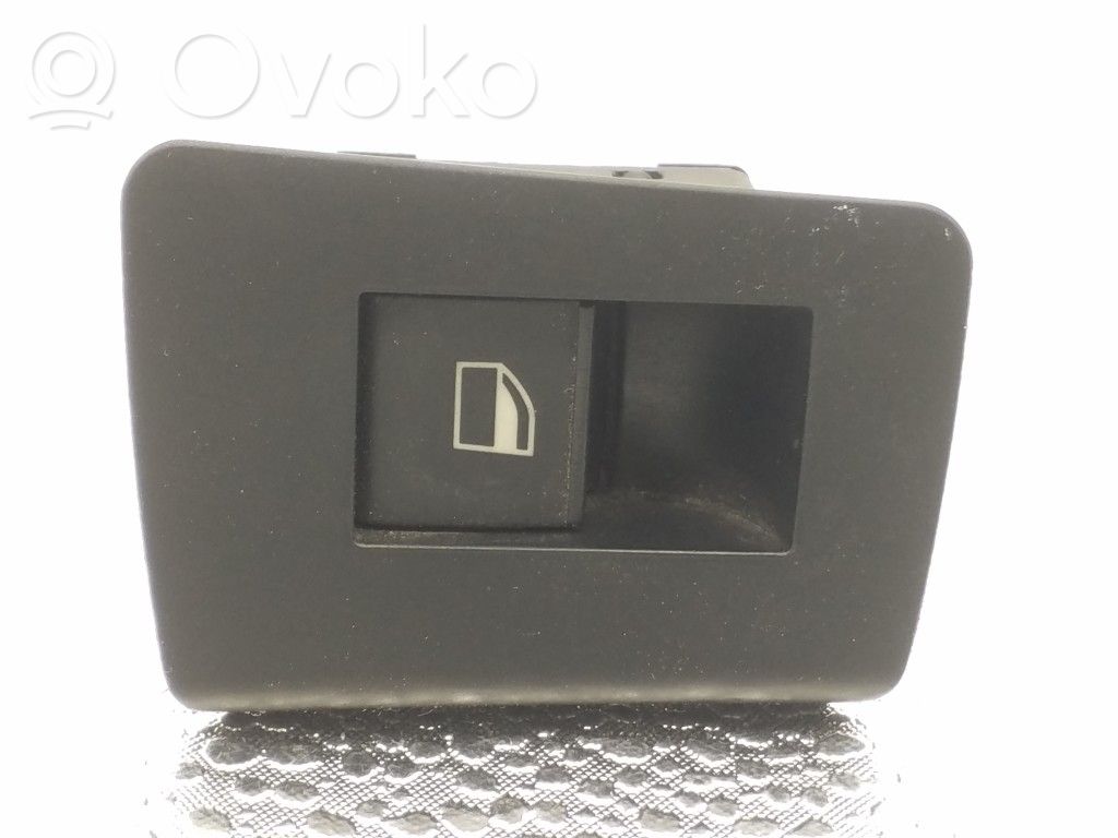 Electric window control switch   8385955,15859800