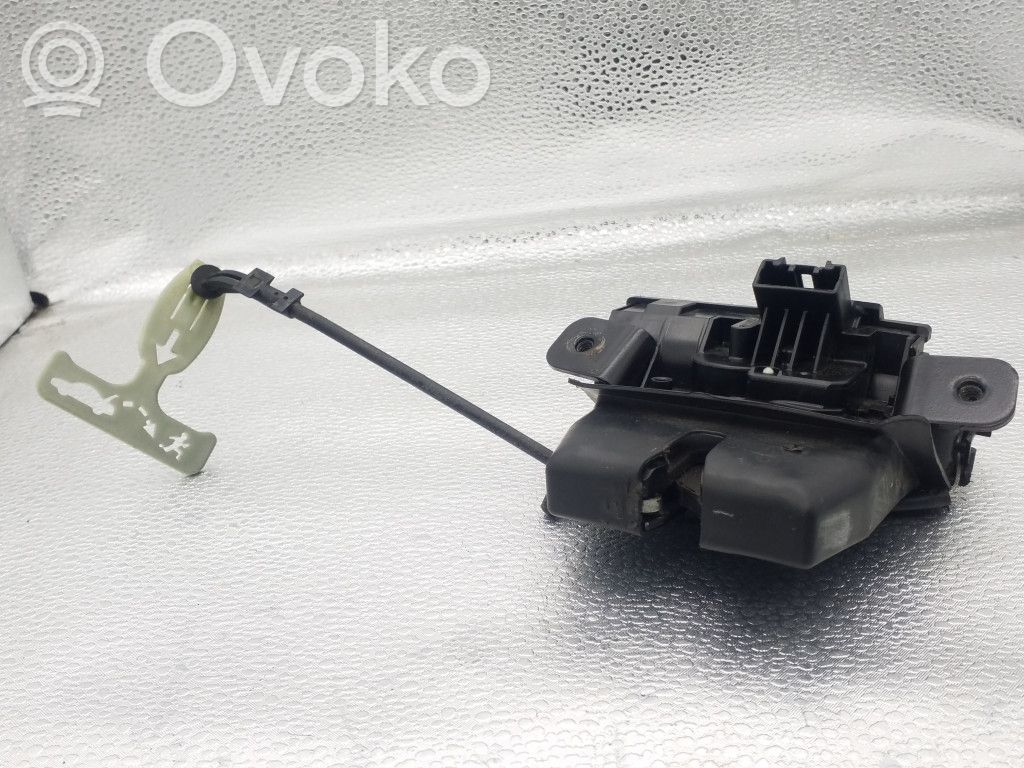 Ford Fiesta Loading door lock 