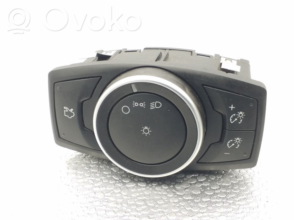 Ford Focus Light switch 