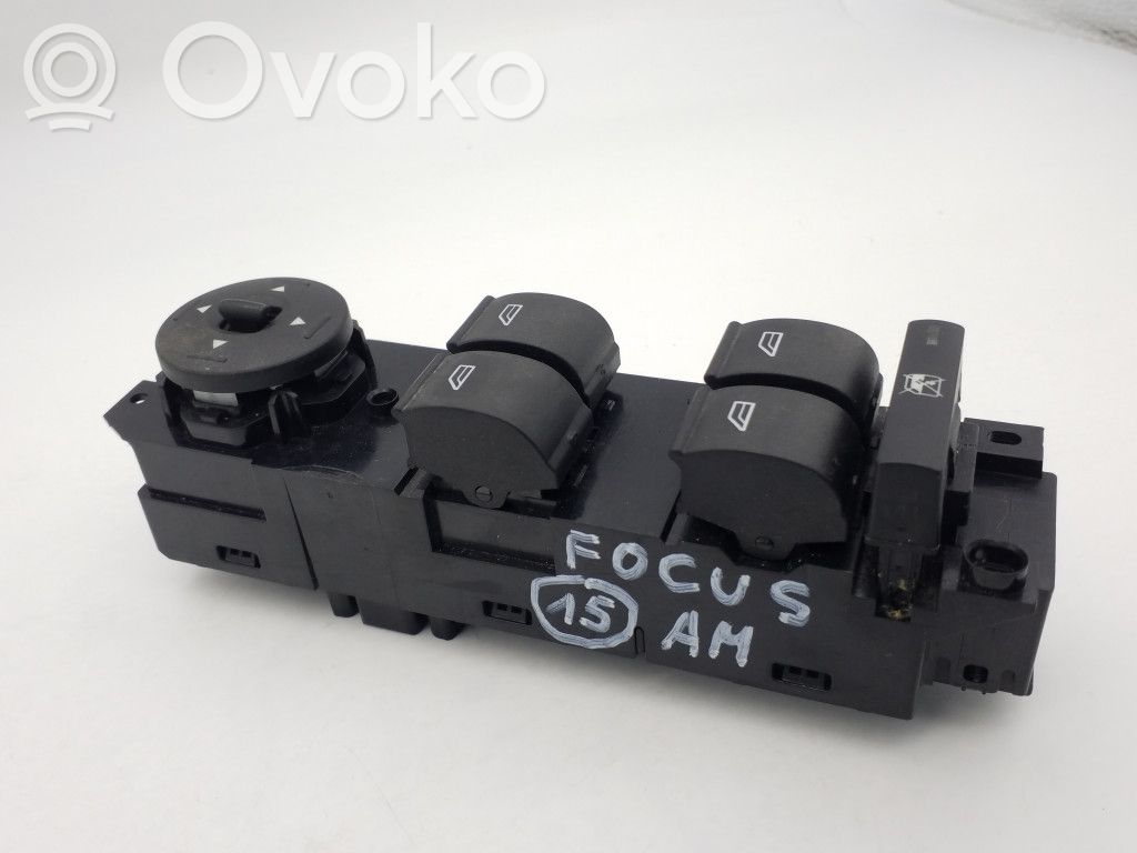 Ford Focus Electric window control switch 