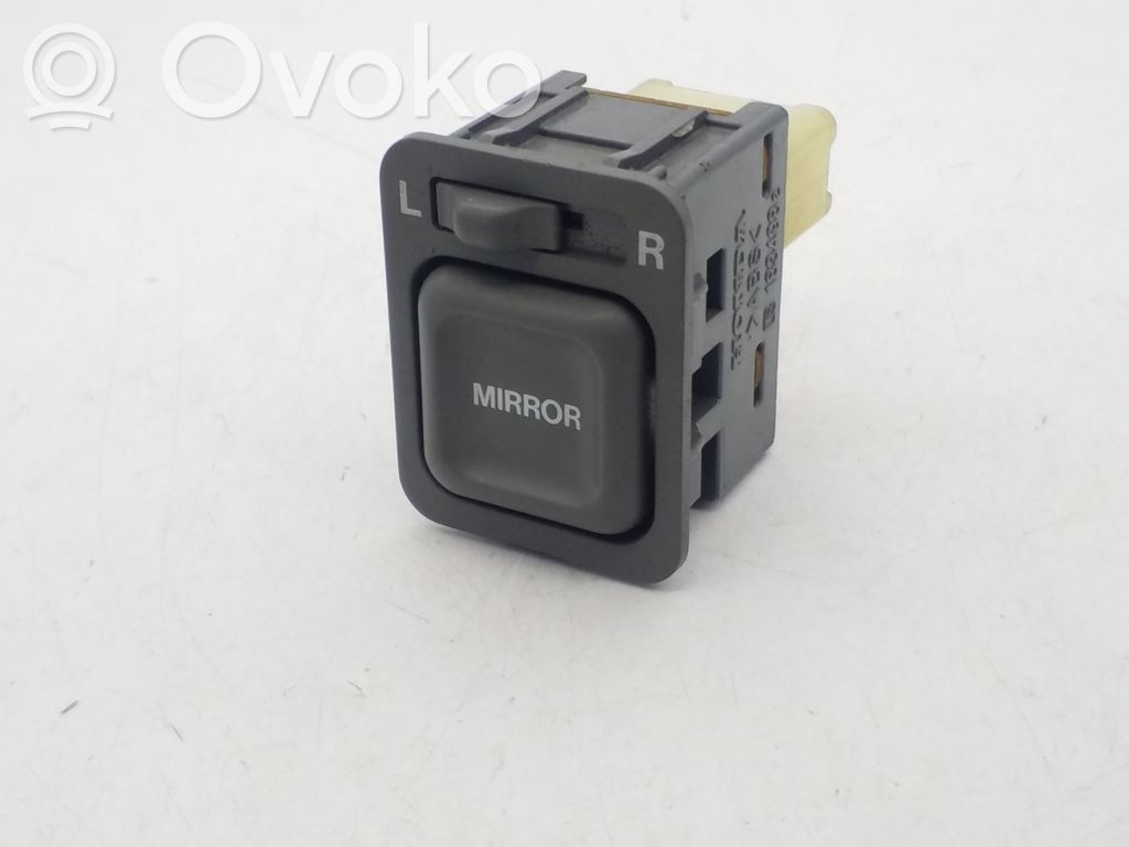 Honda CR-V Wing mirror switch 