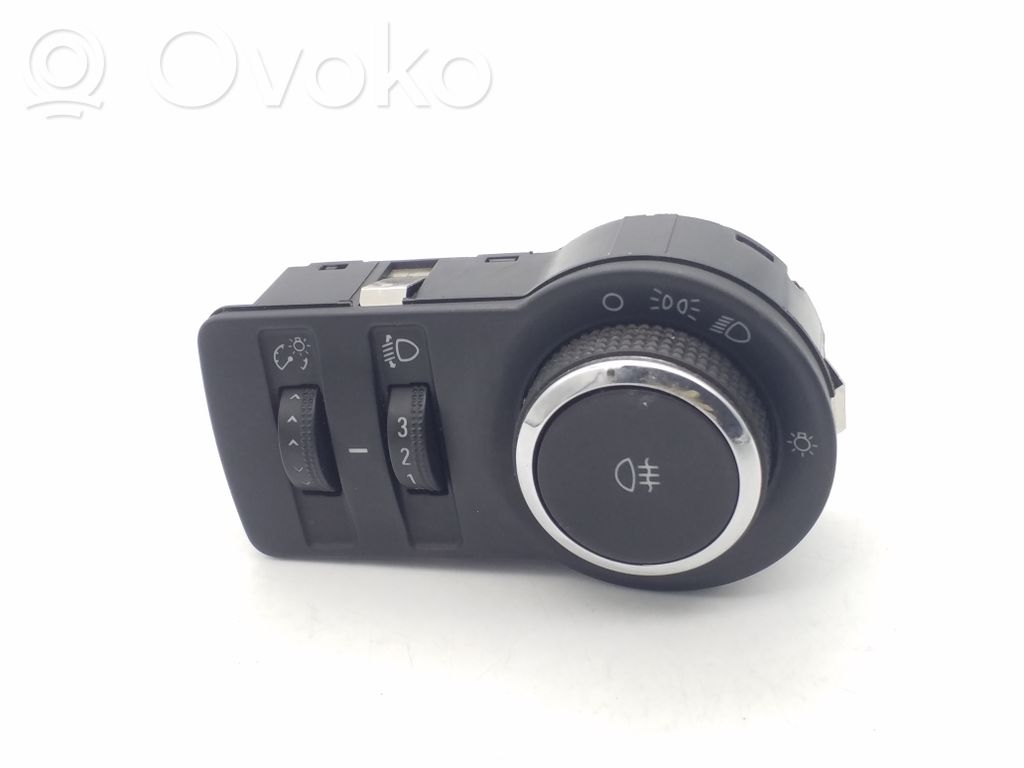 Chevrolet Cruze Light switch 
