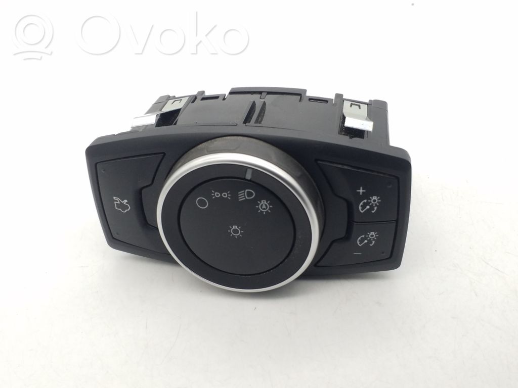 Ford Focus Light switch 