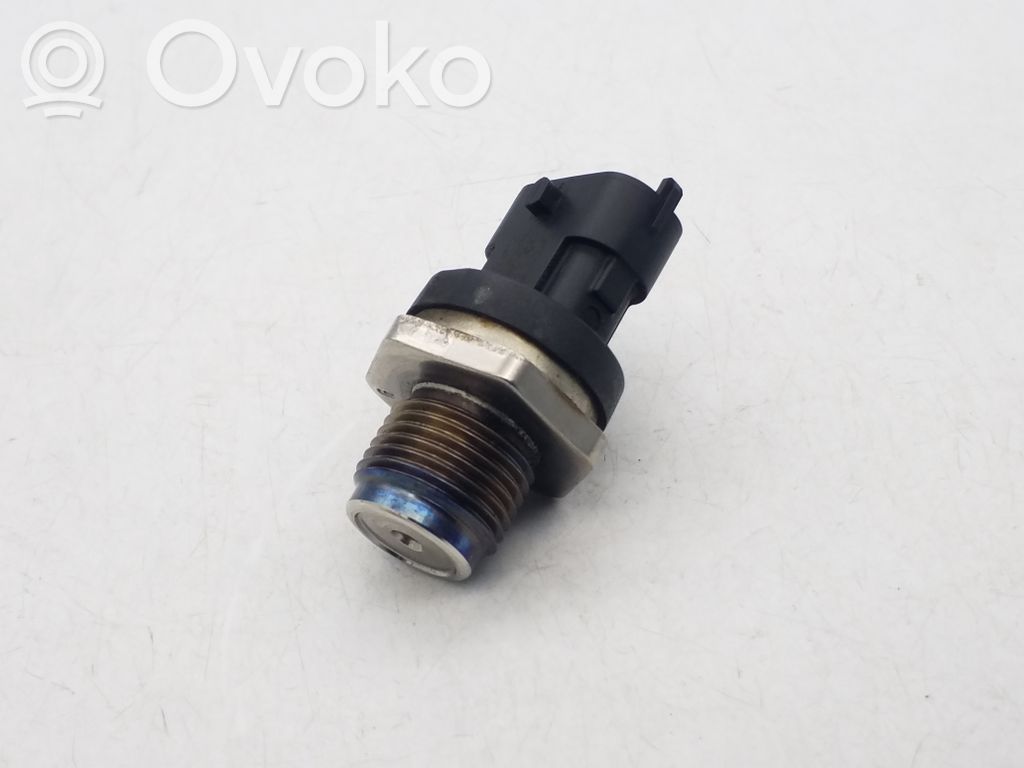 Opel Astra H Sensor de presión de combustible 