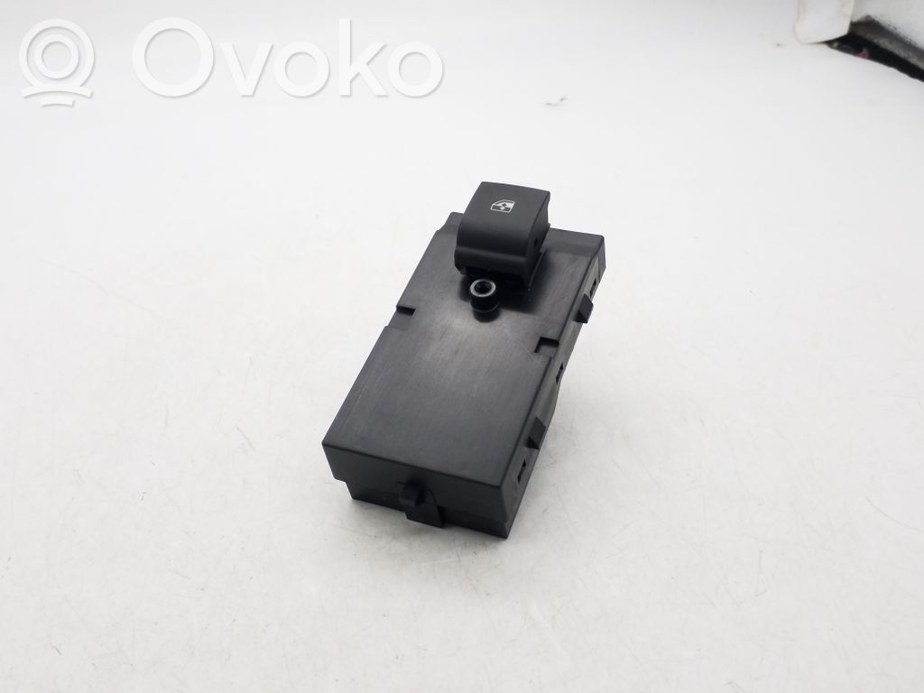 Buick Encore I Electric window control switch 