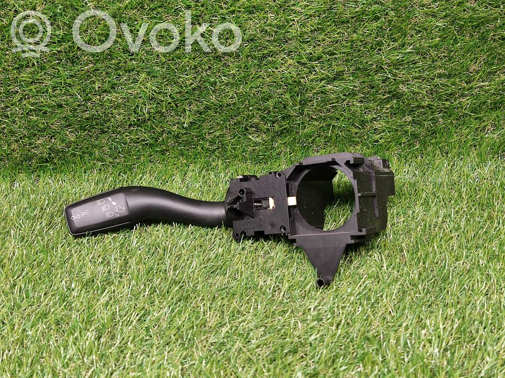 Audi A4 S4 B7 8E 8H Indicator stalk 