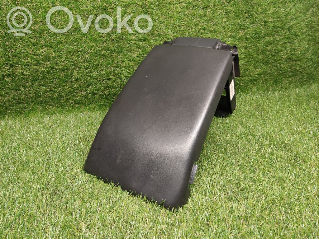 Volvo XC70 Armrest 