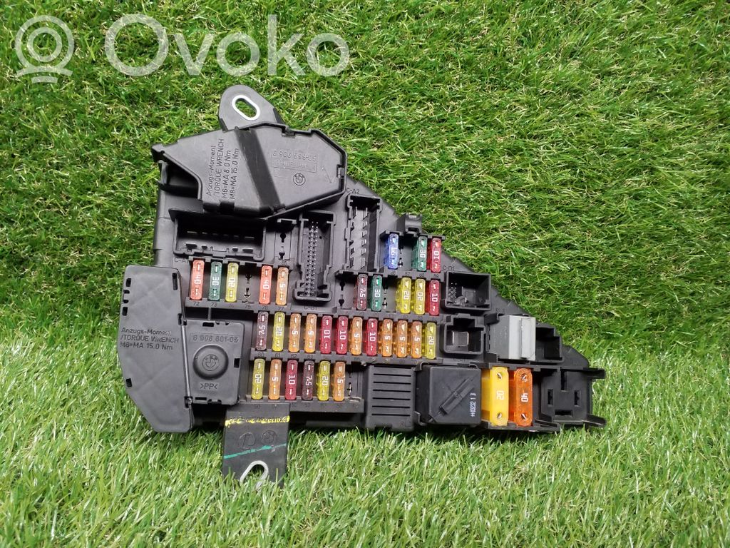 BMW 5 E60 E61 Drošinātāju kaste (komplekts) 