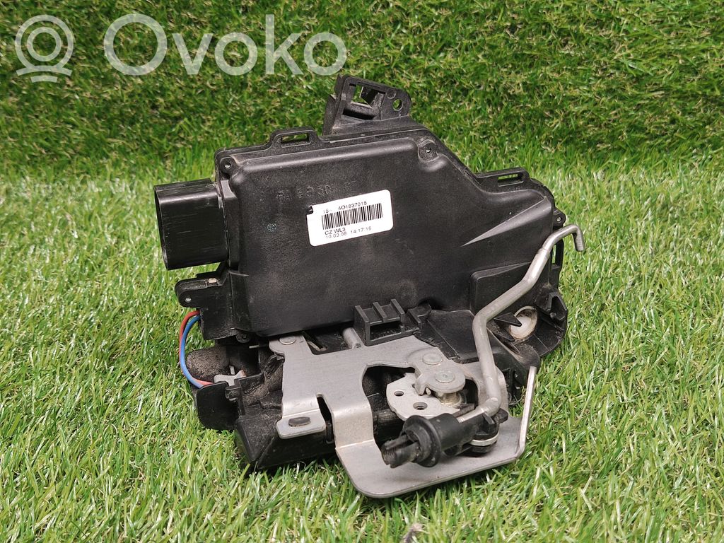 Audi A6 S6 C5 4B Zamek drzwi przednich 