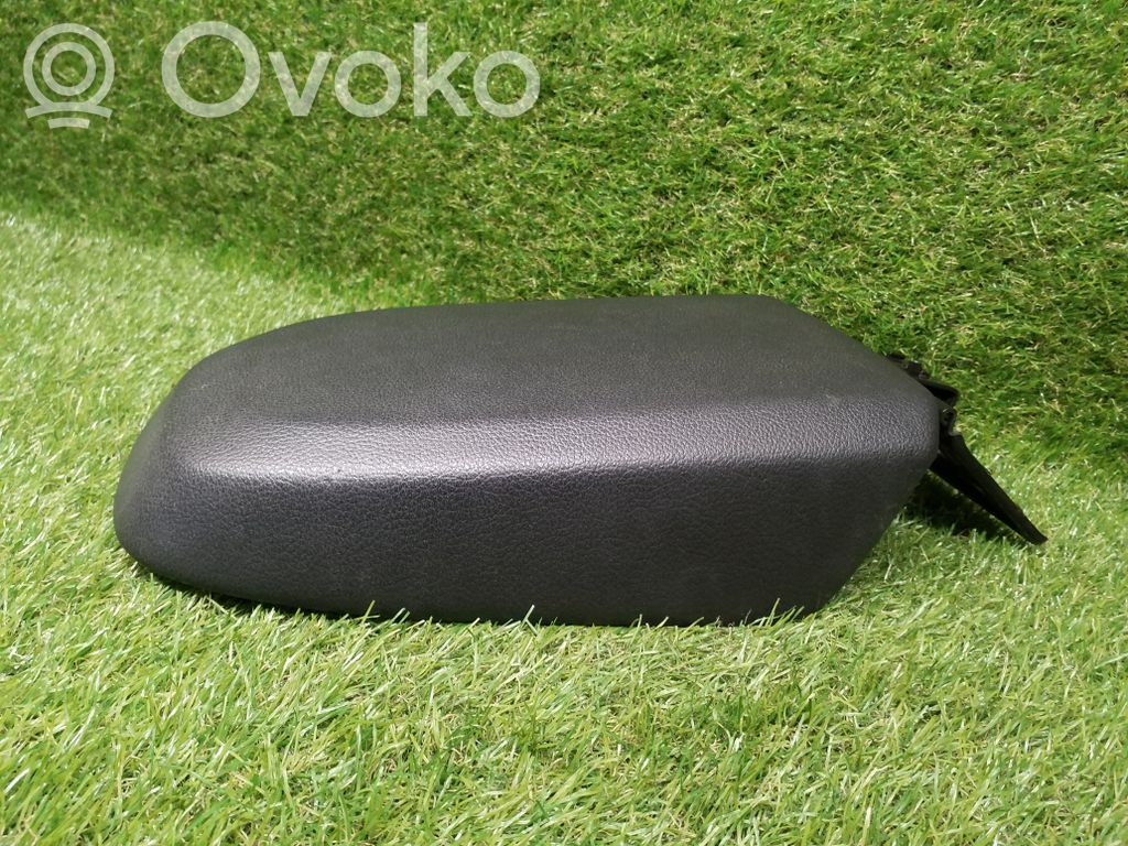 Ford Focus Armrest 