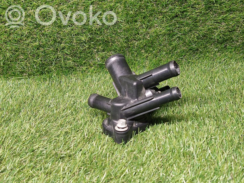Chevrolet Cruze II Thermostat/thermostat housing 