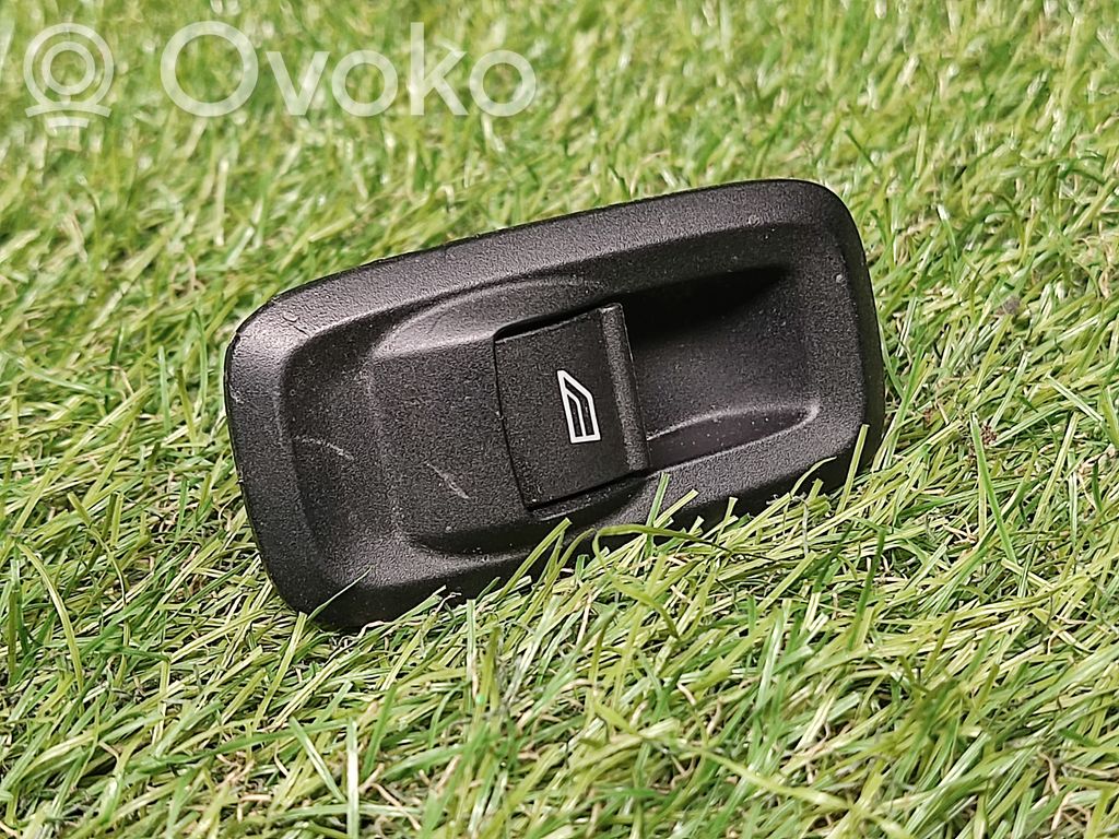 Ford Fiesta Electric window control switch 