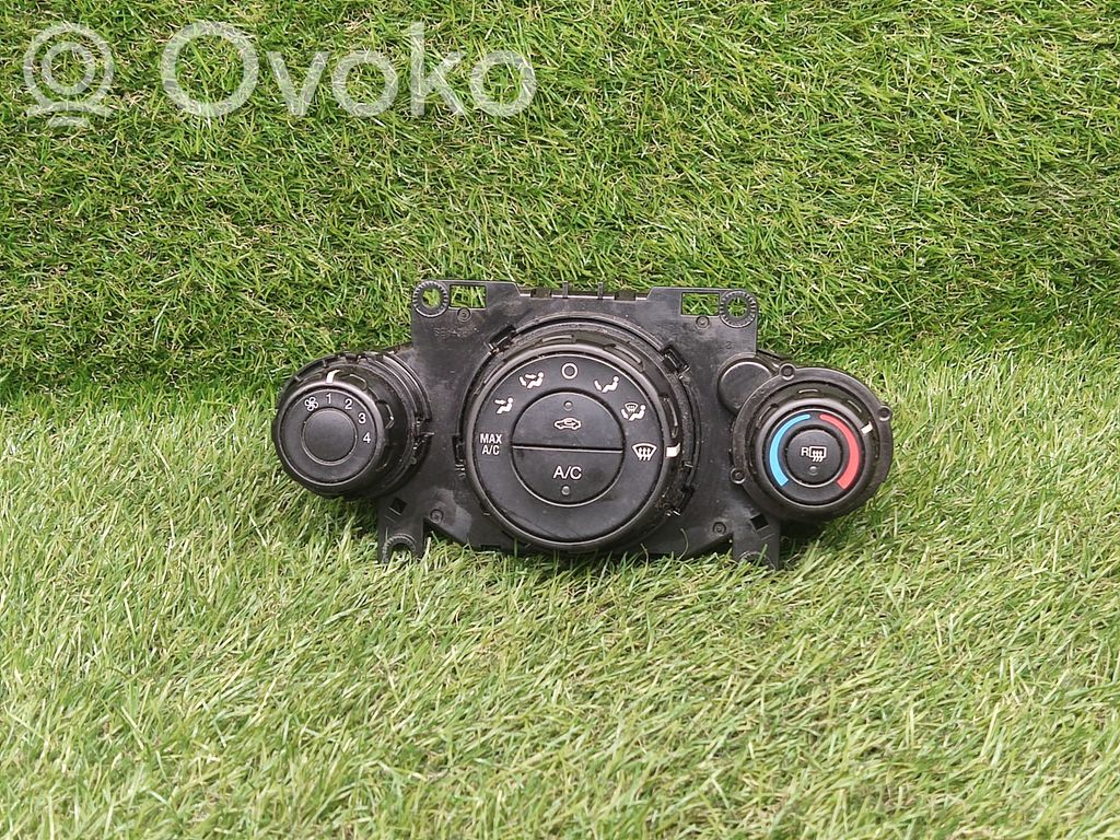 Climate control unit   D2BT19980AE