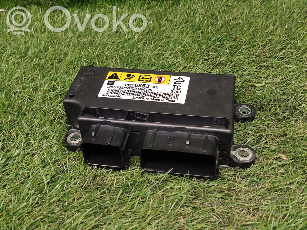 Airbag control unit/module   13576853,13576853AA