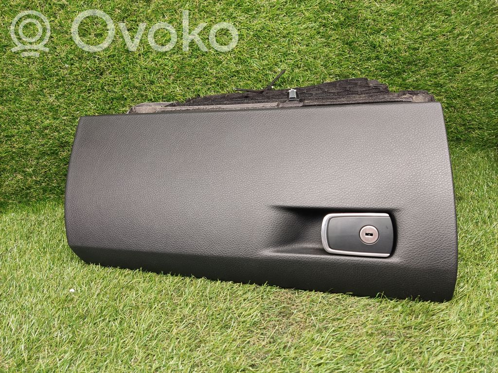 BMW 3 F30 F35 F31 Daiktadėžė 