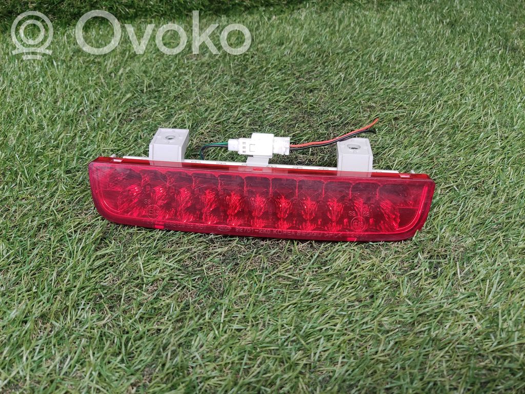 KIA Soul Third/center stoplight 