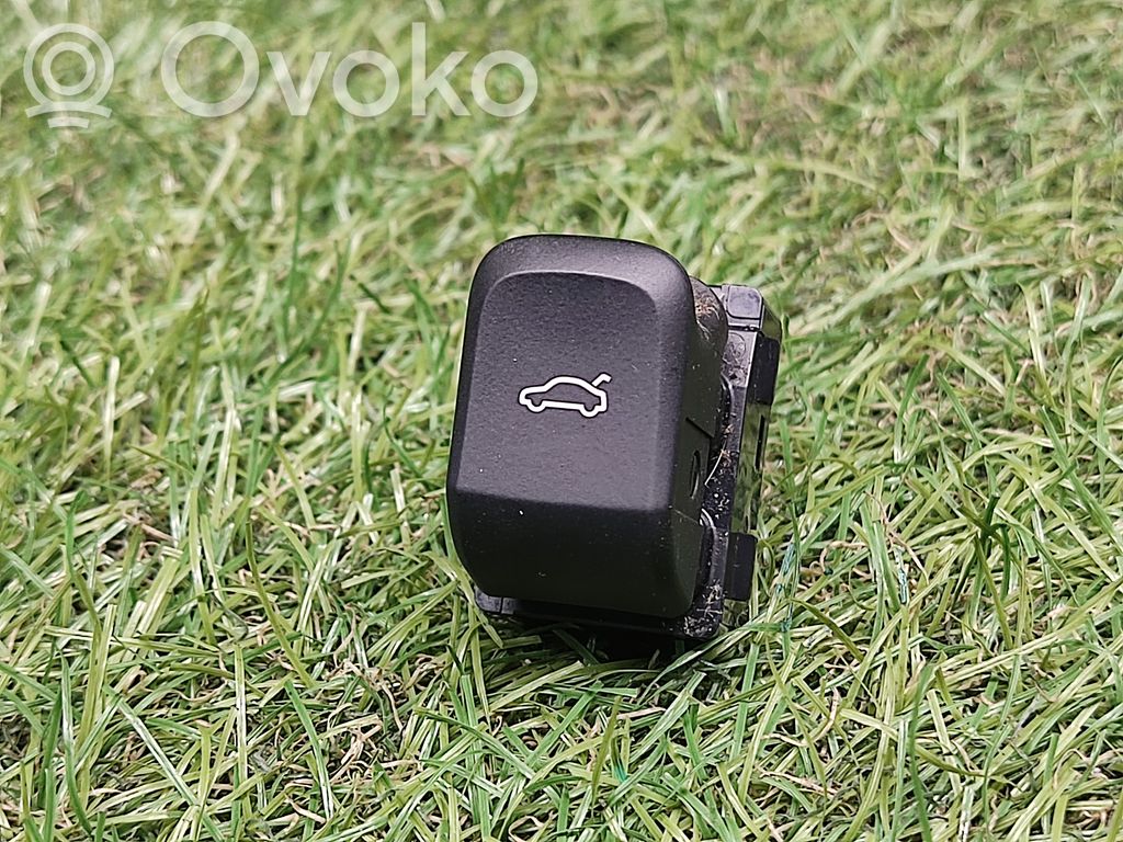 Audi A3 S3 8V Tailgate/boot open switch button 