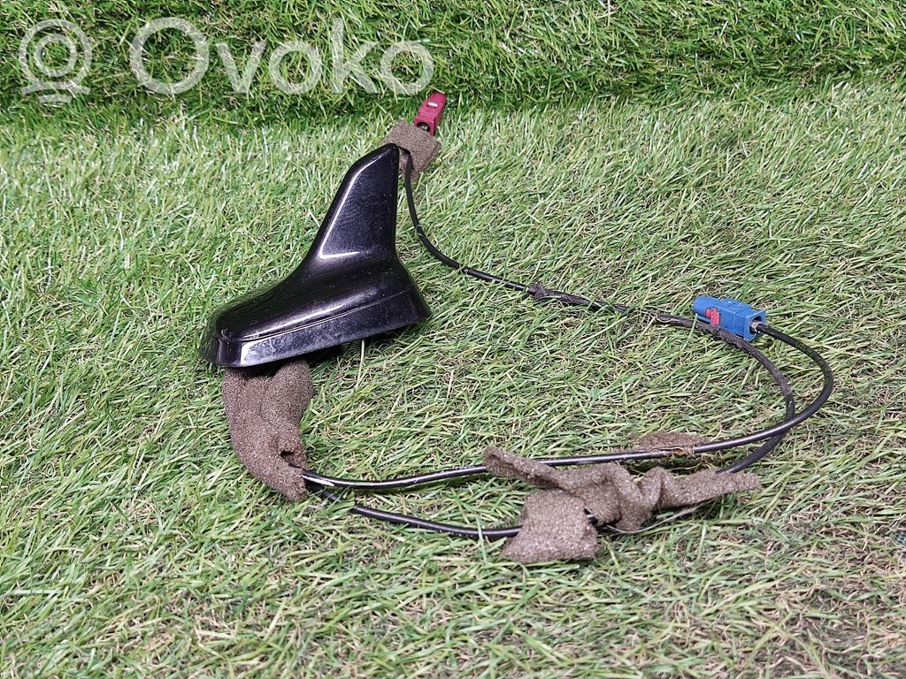 GPS-pystyantenni   4E0035503R