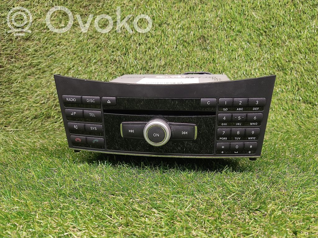 Mercedes-Benz C W204 Panel / Radioodtwarzacz CD/DVD/GPS 