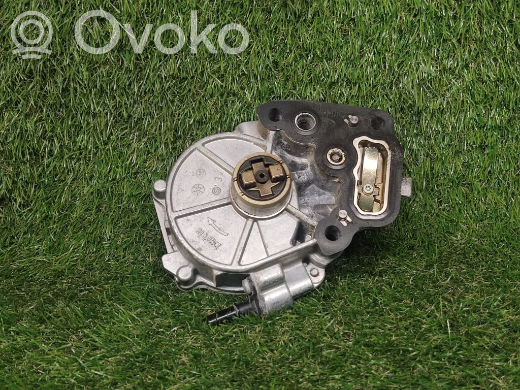 Chevrolet Cruze II Vacuum pump 