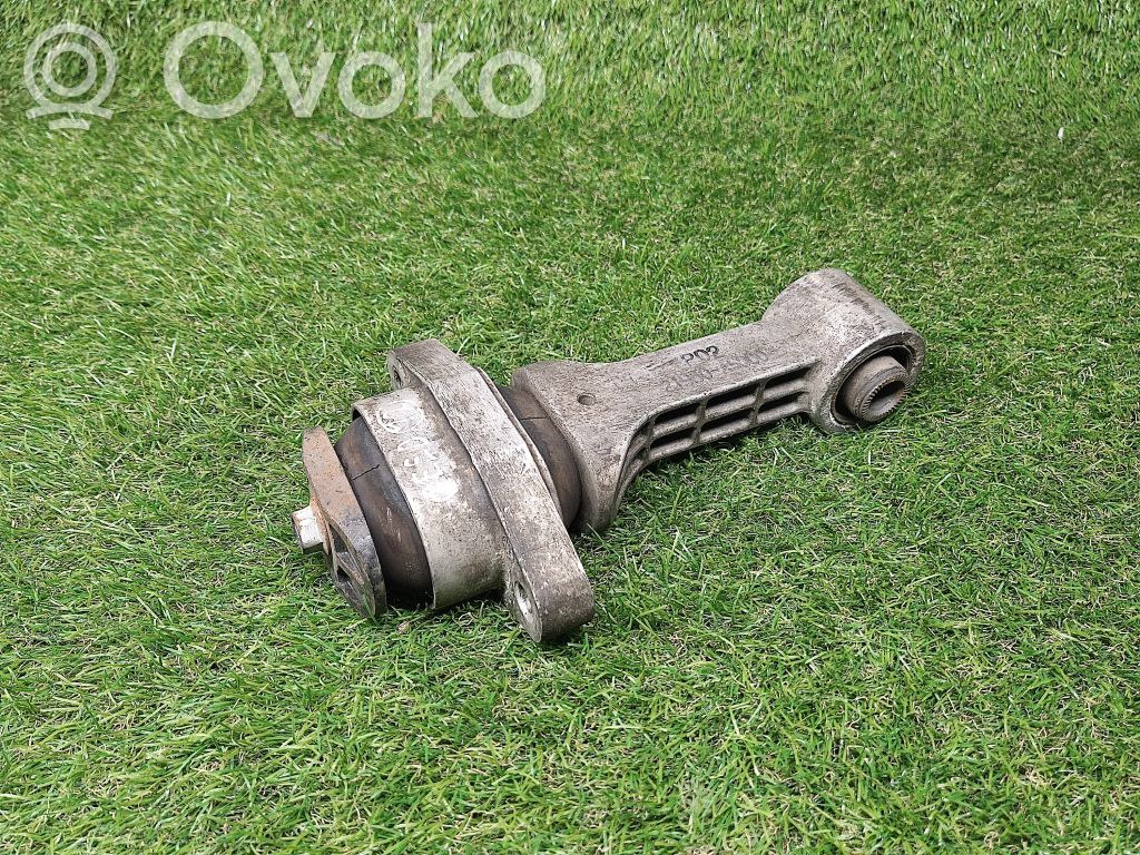 KIA Ceed Engine mount bracket 
