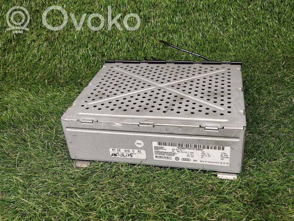Radio / CD-Player / DVD-Player / Navigation   4E0035541E,4E0910541F