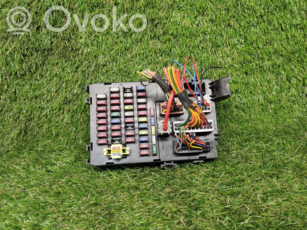 KIA Rio Fuse module 