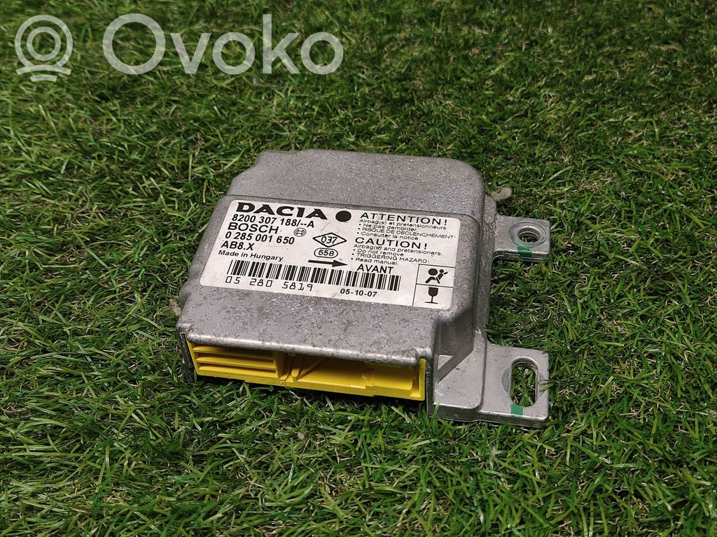 Renault Logan I Airbag control unit/module 