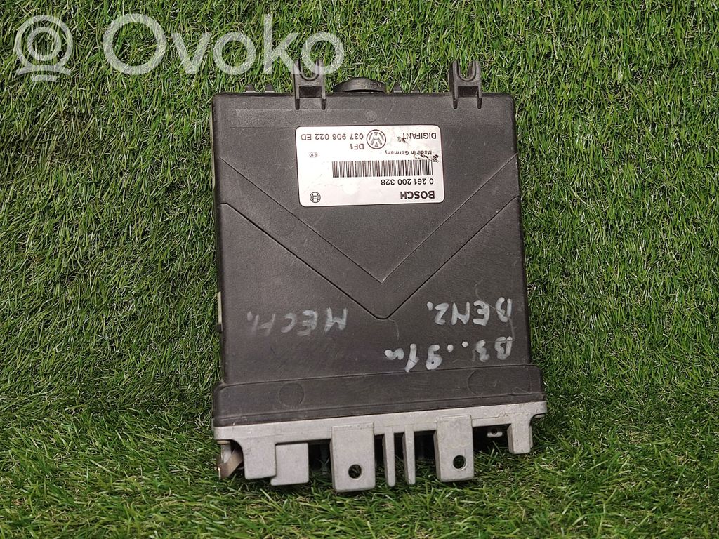 Volkswagen PASSAT B3 Engine control unit/module ECU 