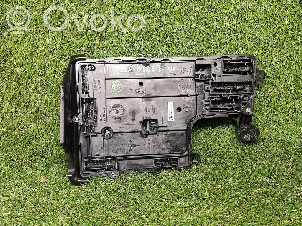 Tesla Model 3 Central body control module 