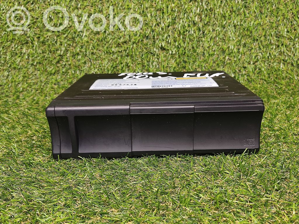Ford Focus CD/DVD changer 