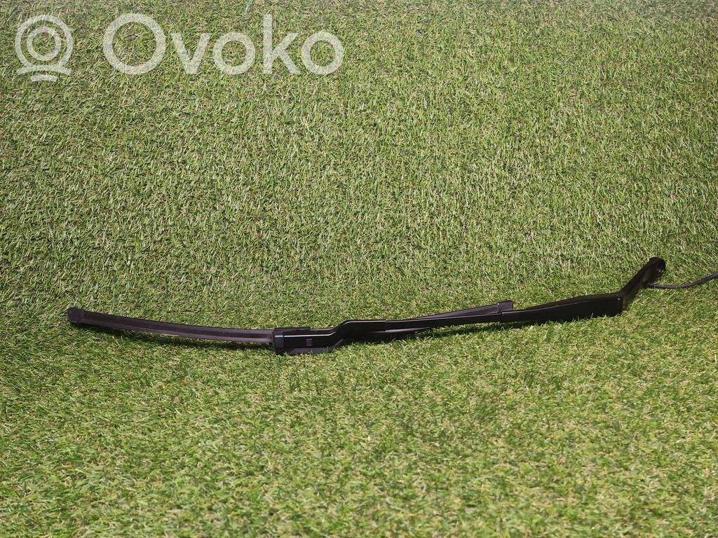 Front wiper blade arm   109646600A