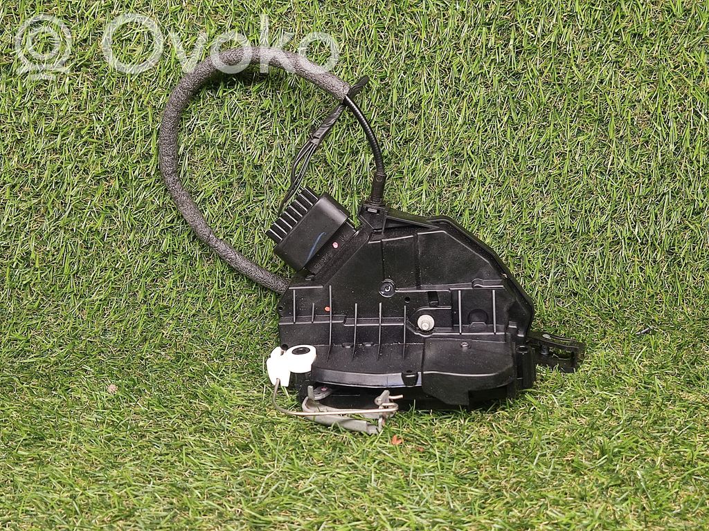 Ford Focus Front door lock 
