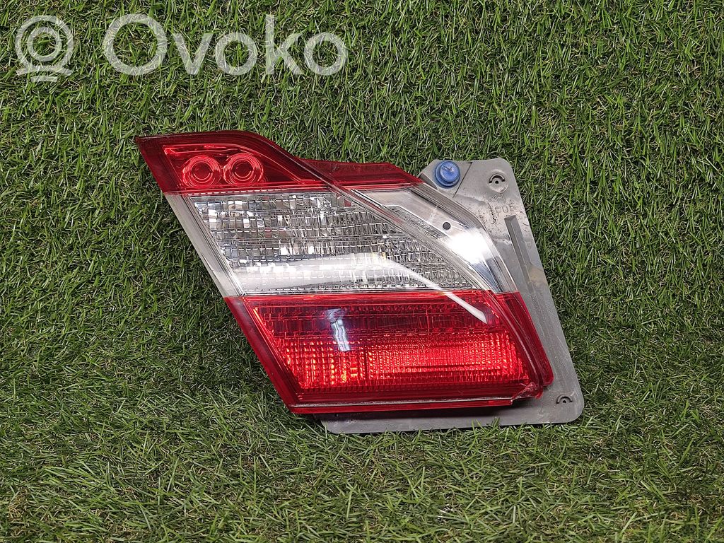 Infiniti M Tailgate rear/tail lights 